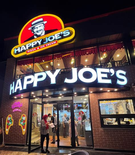 Happy joe's restaurant - Kitchen Hours. Mon – Friday 3pm – 9:45pm. Saturday Noon – 10:45. Sunday Noon – 10:00pm. *Late night menu available 30 mins til close every night. View Menu.